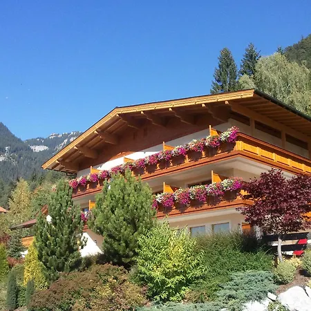 Hotel Huber Hochland-2