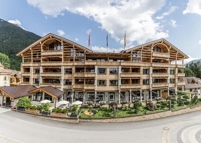  Cocoon - Alpine Boutique Lodge